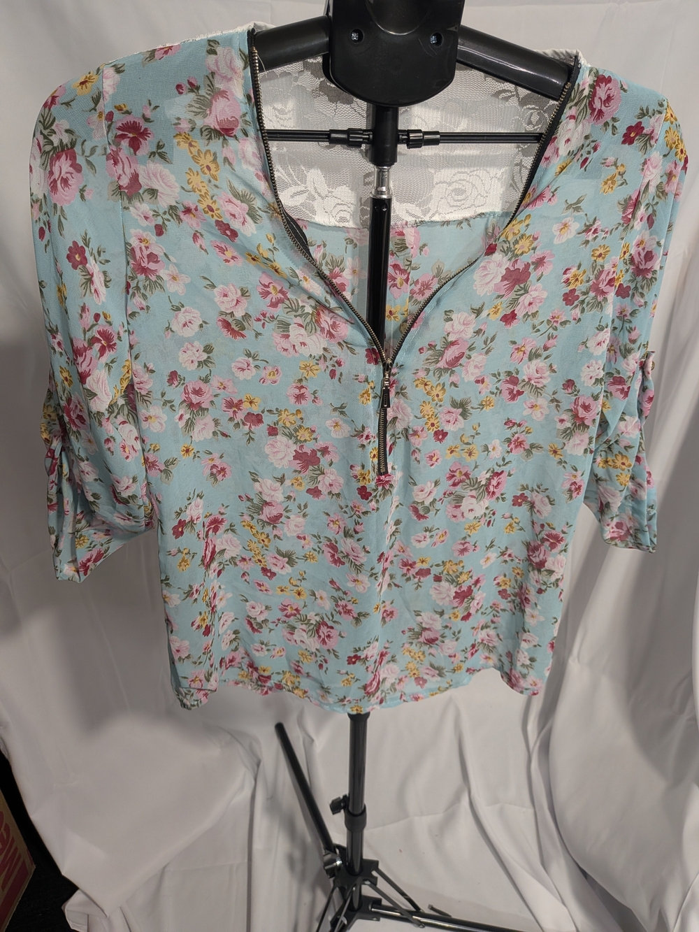 Angel Light Blue Floral Zip-Front Blouse